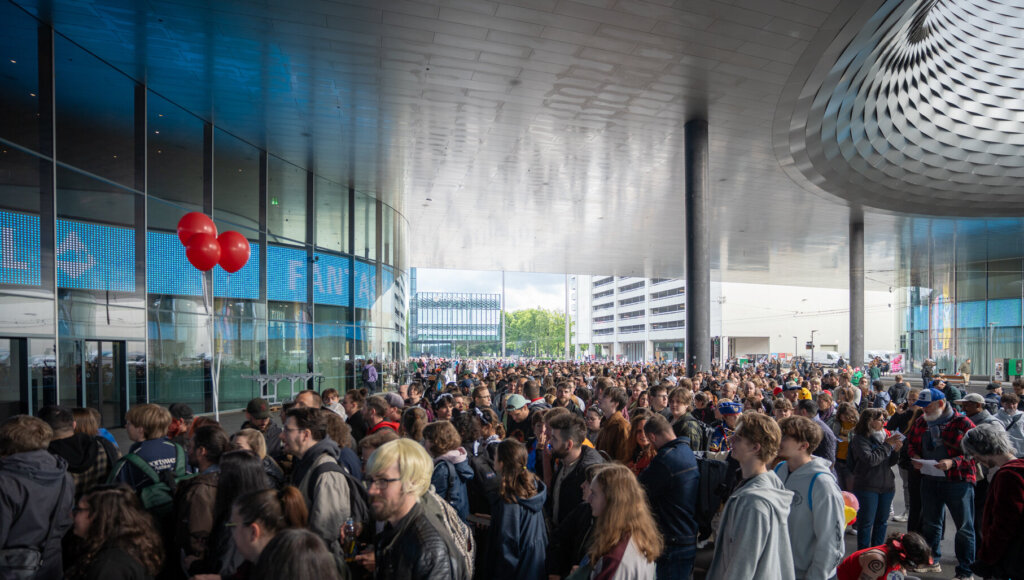 Eingang der Messe Basel zur Fantasy Basel