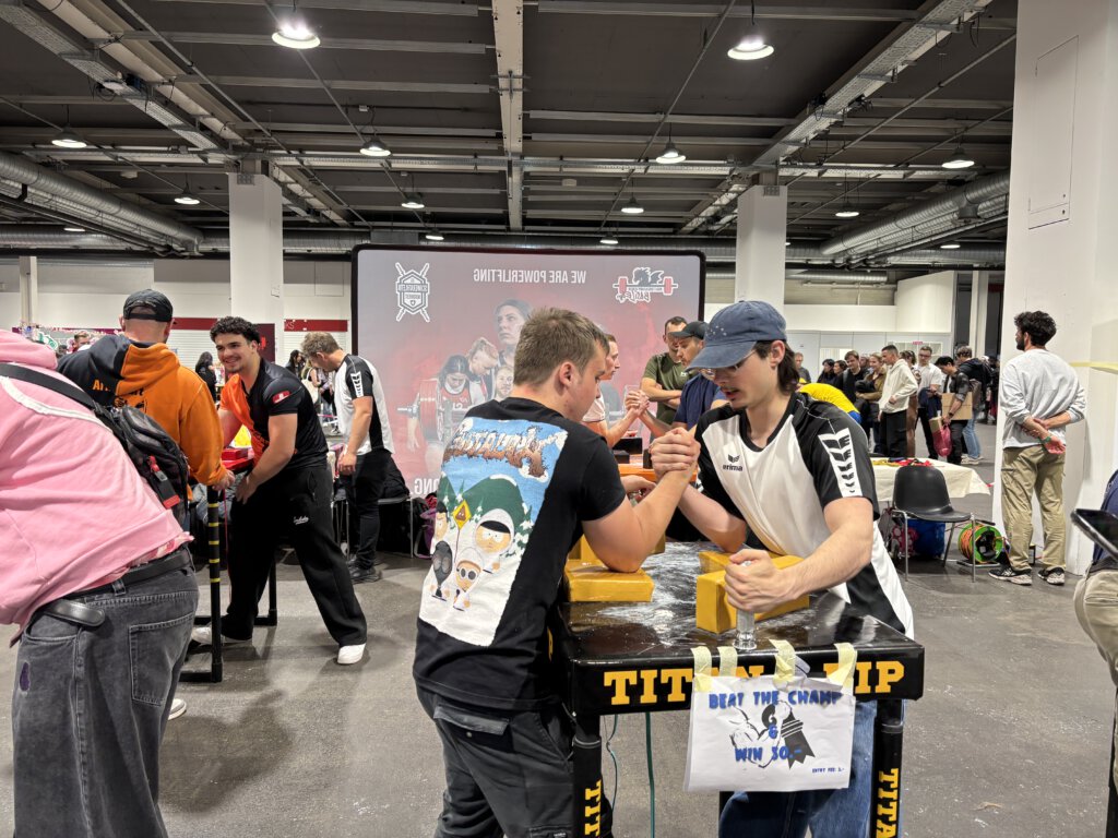 Armdrücken an der Fantasy Basel