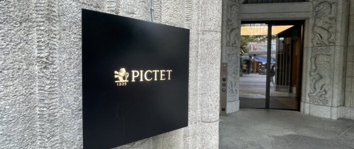Logo der Genfer Privatbank Pictet an der Zürcher Bahnhofstrasse
