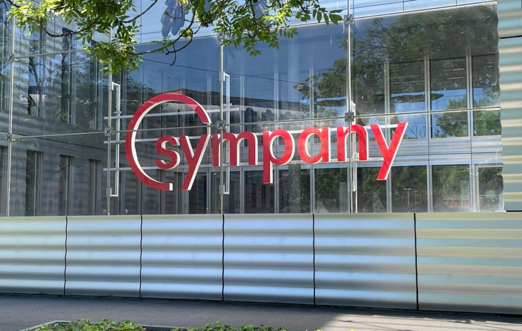 Logo der Basler Krankenkasse Sympany am Hauptsitz in Basel