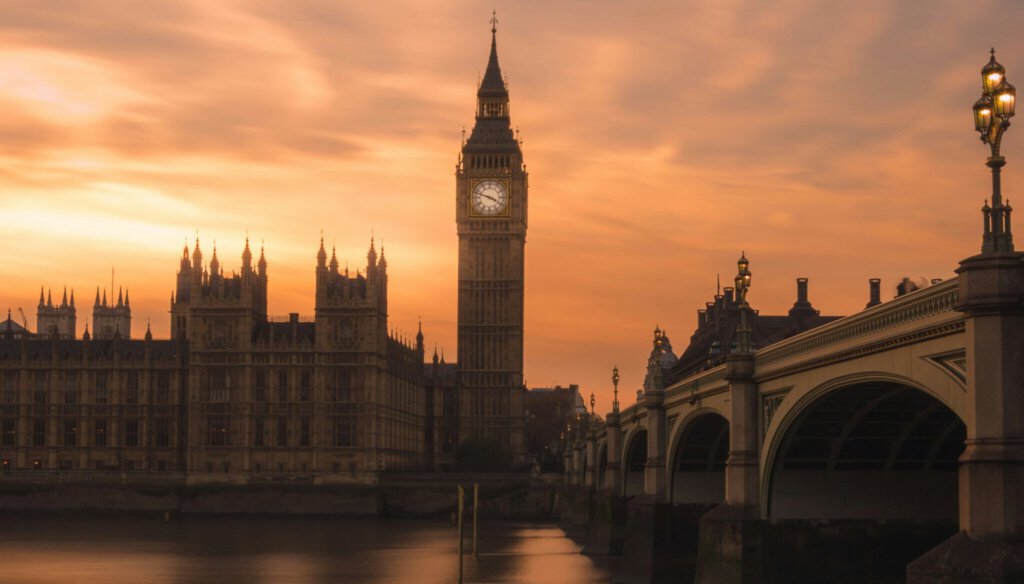 Ein Blick auf London im Abendrot
