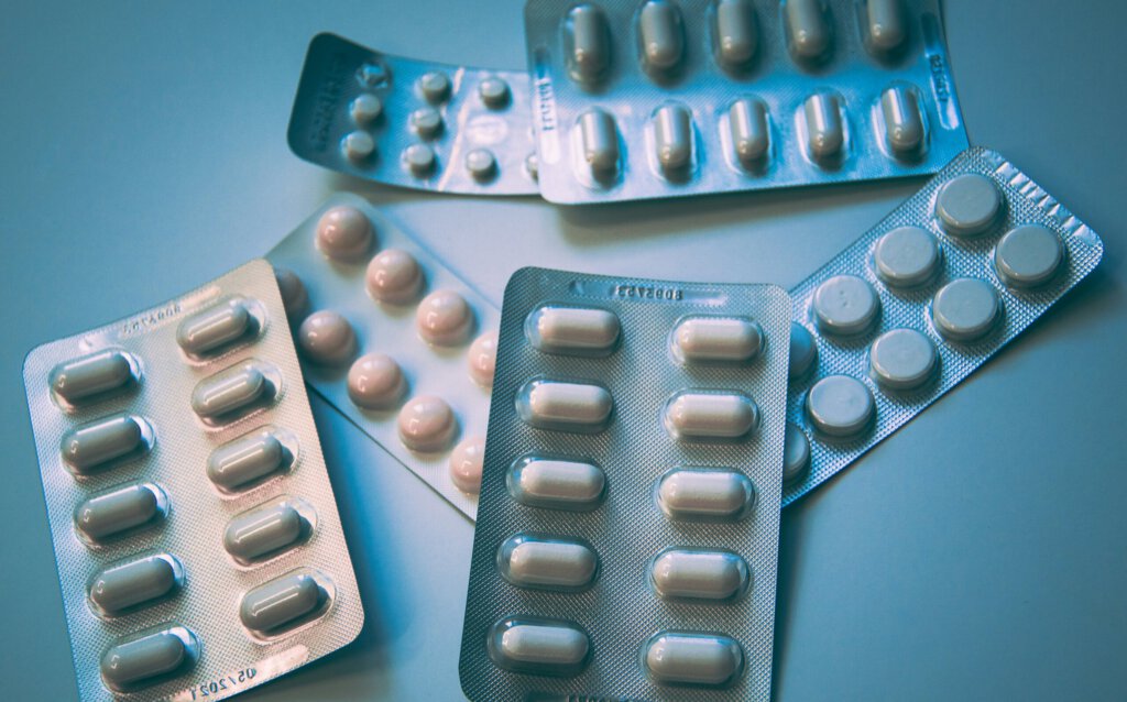 Tabletten in Verpackungen