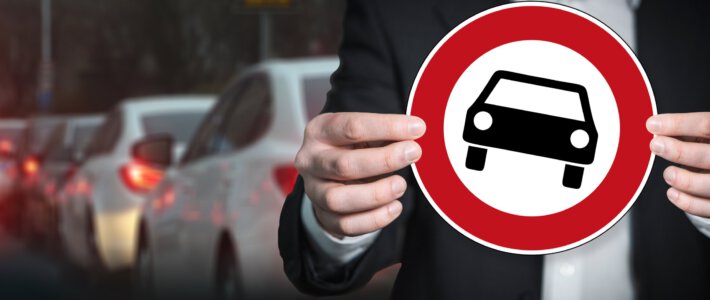 Schweiz halfen nur Pflichtlager aus der Klemme Ein Schilf für ein Fahrverbot und Autos