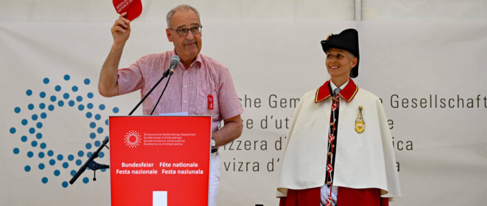 SVP-Bundesrat Parmelin nimmt seinen Hut SVP-Bundesrat Guy Parmelin