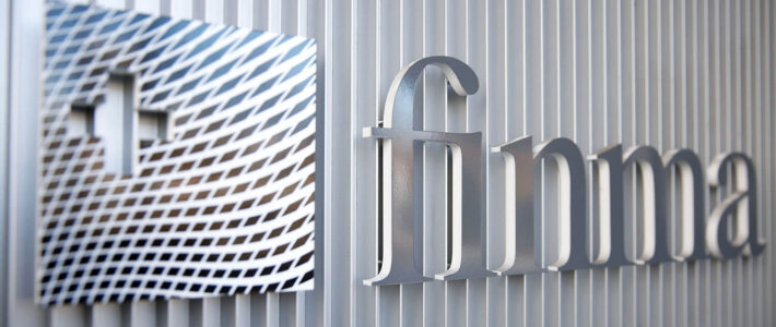 Finma katapultiert Schweiz in die Steinzeit zurück Logo der Eidgenössischen Finanzmarktaufsicht Finma