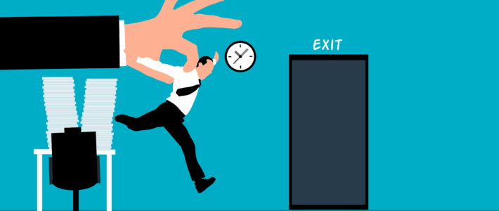 Ein Arbeiter wird von seinem Arbeitsplatz entfernt